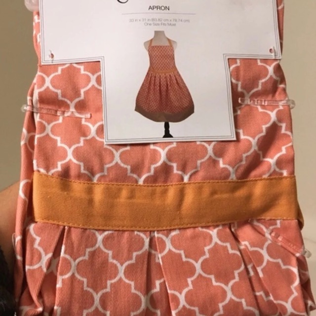 Jessica Simpson Quatrefoil Apron